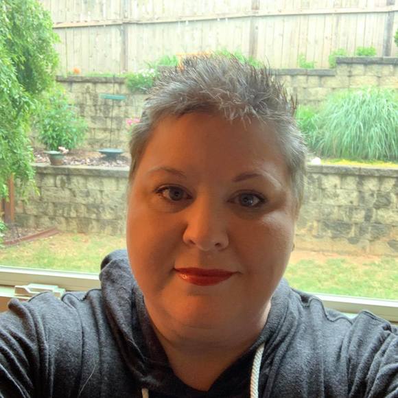 Meet your Posher, Christy - Picture 1 of 1